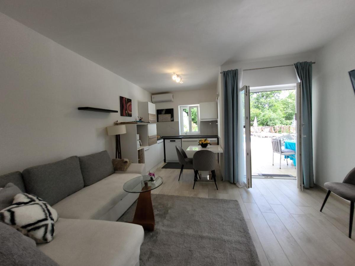 Ferienwohnung Mit Pool Kroatien Mit Meerblick Und Pool Lovran Buitenkant foto