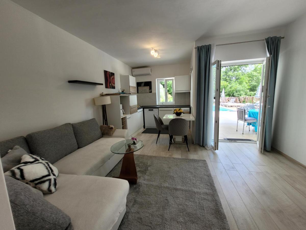 Ferienwohnung Mit Pool Kroatien Mit Meerblick Und Pool Lovran Buitenkant foto
