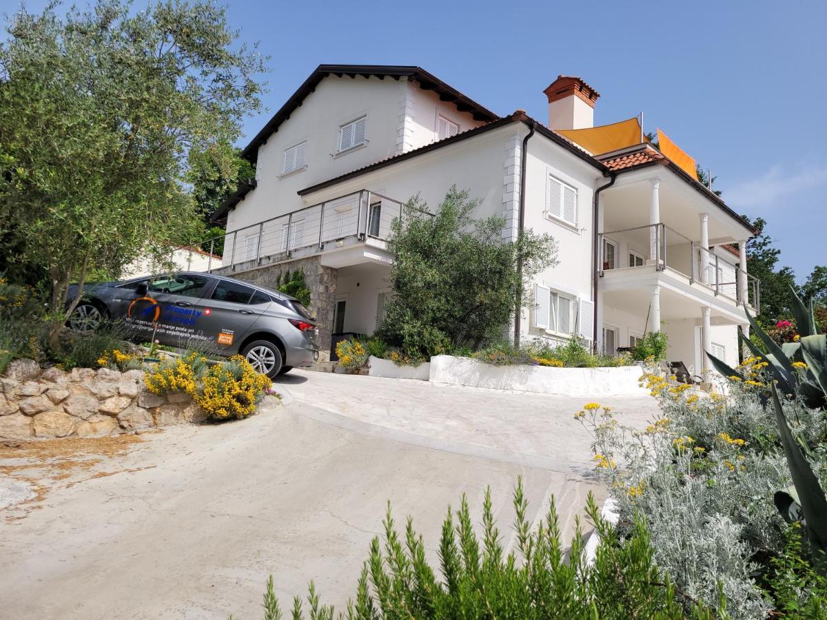 Ferienwohnung Mit Pool Kroatien Mit Meerblick Und Pool Lovran Buitenkant foto